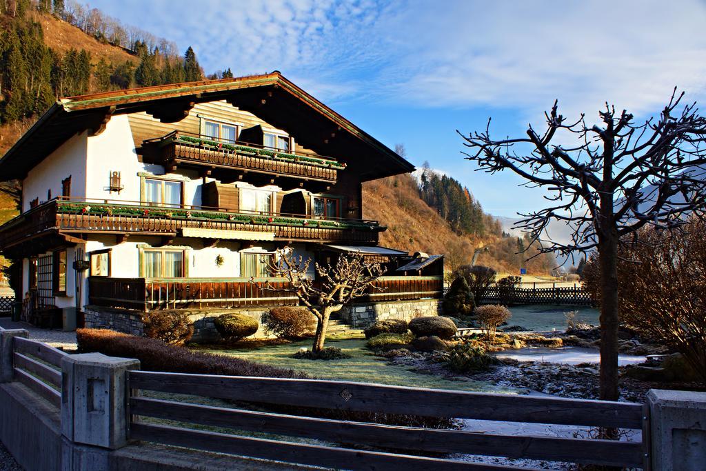 Pension Alpentraum Zell am See Exterior photo