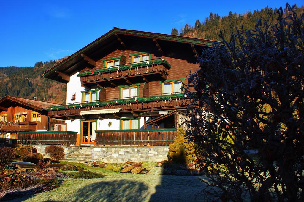 Pension Alpentraum Zell am See Exterior photo